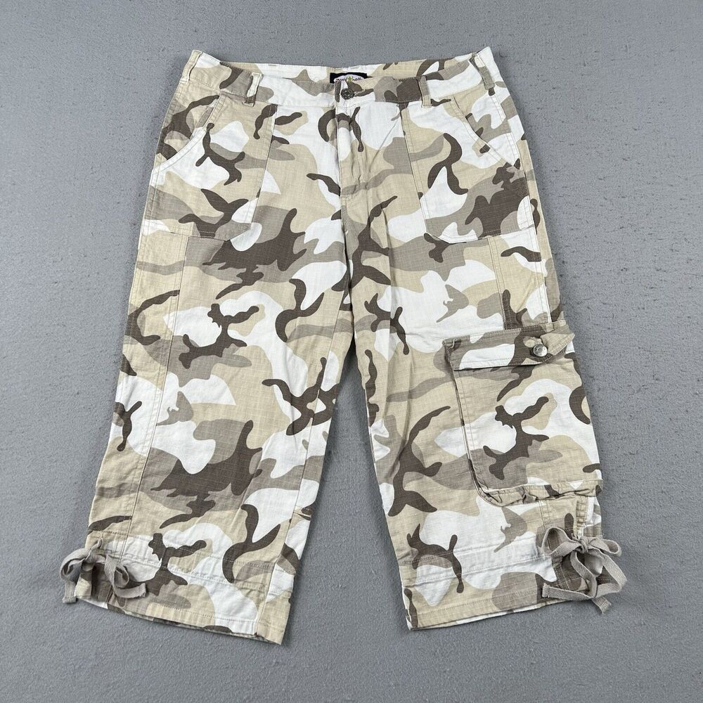 Women’s Camo Cargo Shorts - Beige & Olive